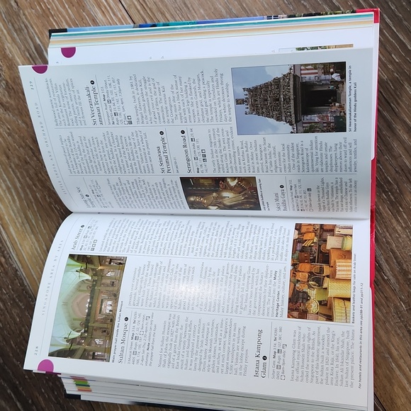 Malaysia & Singapore Travel Book Rain Forests Temples Wildlife Resorts Festivals - Picture 11 of 16